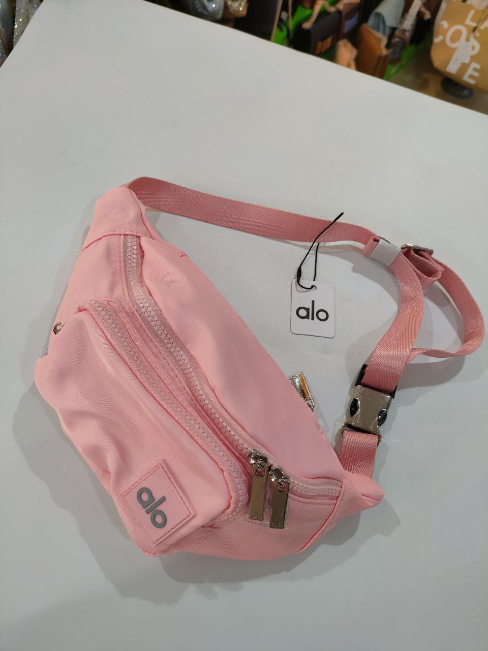 /public/uploads/photos/shares/Suzy bags/IMG_2758.jpeg